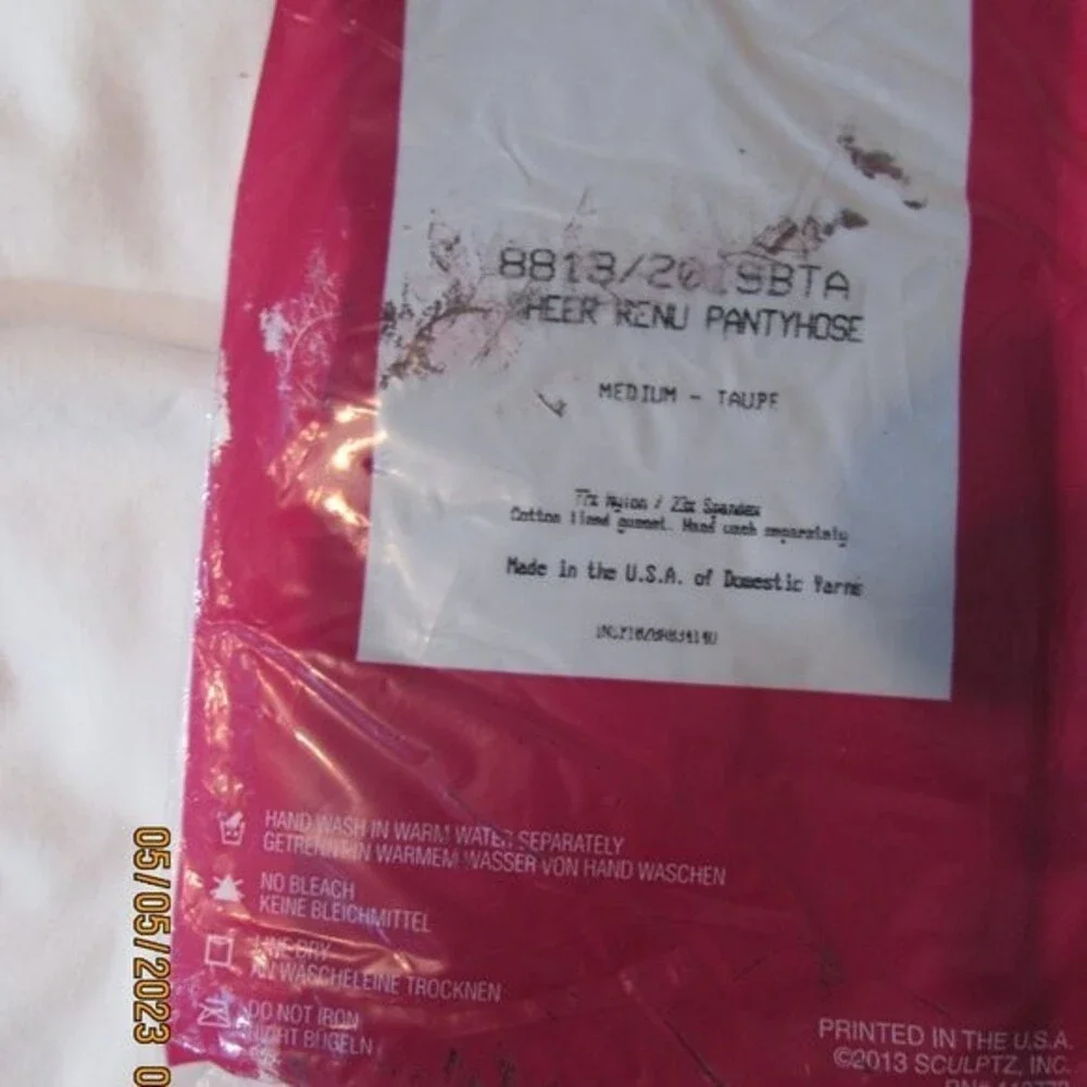 SILKIES PANTYHOSE SIZE MEDIUM TAUPE NEW MADE IN THE USA